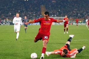 小曼奇尼：里奥斯体能充沛，是罗马主帅加斯佩里尼喜欢的那种球员