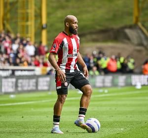 记者：仍然为姆贝莫会转会曼联，后者做了很多工作