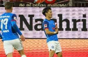 官方：门兴签下25岁日本前锋町野修斗，签约至2029年