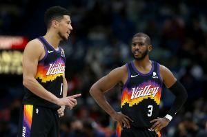 不想打控卫啊！Stein：布克本希望保罗能回归太阳