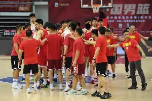 媒体人：中国男篮要是带着这样的状态打亚洲杯 前景真是不太乐观