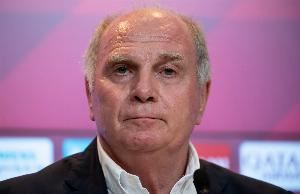 德甲高价卖球员！赫内斯呼吁：不会有好结果，别再收西亚美国的钱