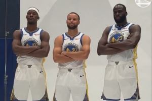 家有三老！勇士官方晒巴特勒、库里、追梦合拍定妆照视频