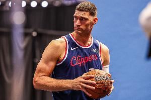 高炮火力凶猛！大洛佩斯首节仅5分钟3记三分球轰11分1助