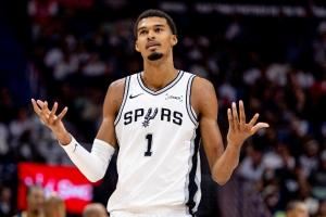 👀你觉得文班亚马本赛季是否可能会拿下四双？