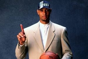 名记:迪伦-哈珀的适应能力堪比当年的邓肯 尽管两者风格并不相同