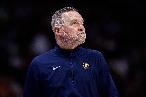 关键时刻断电!掘金比赛最后一分钟未得分 开拓者一波7-0逆转